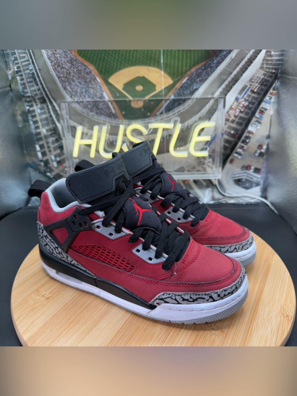 Jordan Spizike Low "Toro" Big Kids' Shoes Gym Red/Black-Wolf Grey Size 5Y